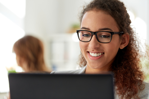 start a business - female entrepreneur
